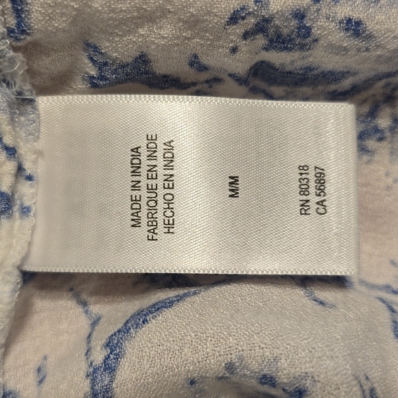 Lucky Brand Top Blouse Women's Medium White Blue Split-Neck Smocked Comfy Casual - Picture 9 of 10